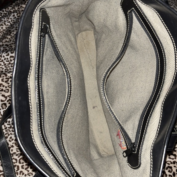 Dooney & Bourke - Picture 12 of 16